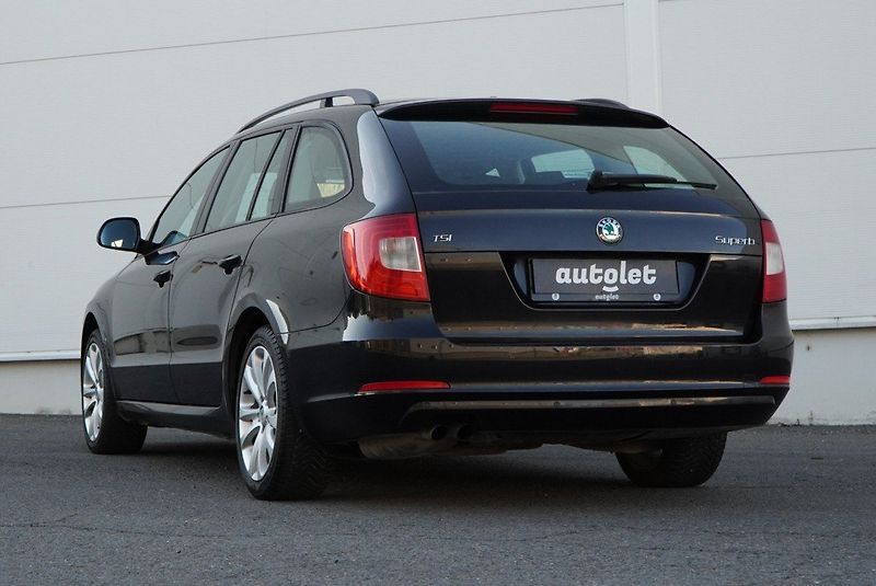 Škoda Superb (2013) 1.4 TSi 92kW Comfortline - fotka 10 z 27