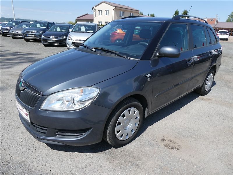 Škoda Fabia 1,2 TSi po servise,auto klima - fotka 5 z 48