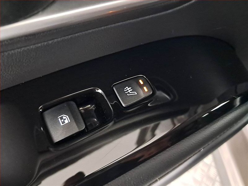 Hyundai Tucson (2022) 1.6 T-GDI HEV - fotka 16 z 23