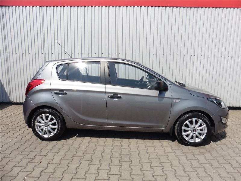 Hyundai i20 1,2i Klima, nové ČR - fotka 6 z 12