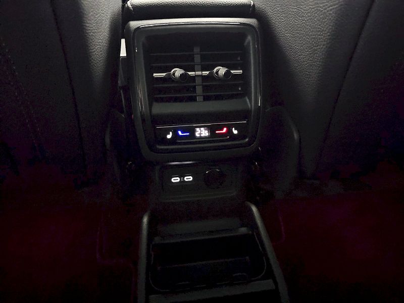 Škoda Kodiaq (2025) 2.0TDi 4X4 DSG 142kW EXCLUSIVE - fotka 28 z 31