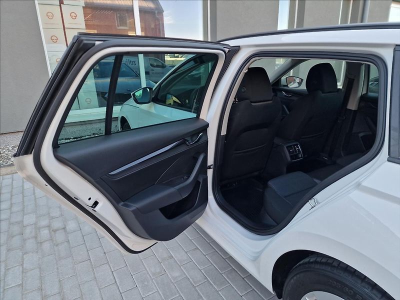 Škoda Octavia 2.0TDI,původ ČR,1.Majitel - fotka 18 z 50