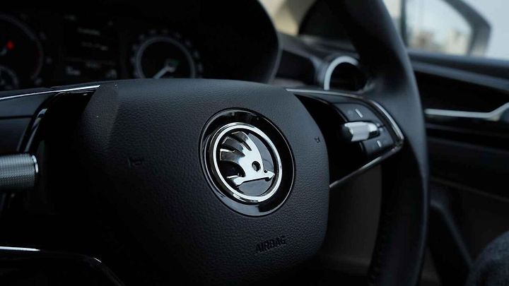 Škoda se mezi nejspolehlivějšími auty všech dob také umístila.
