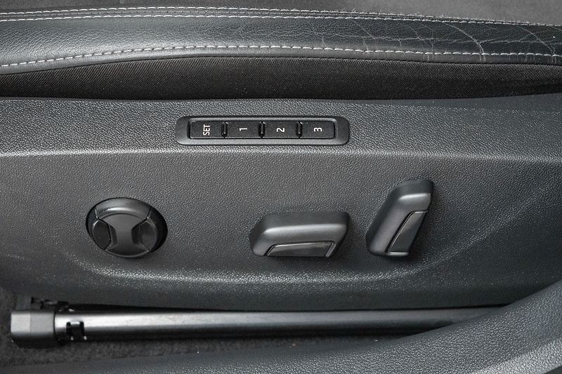 Škoda Octavia 1.5TSI REZERVACE - fotka 17 z 47