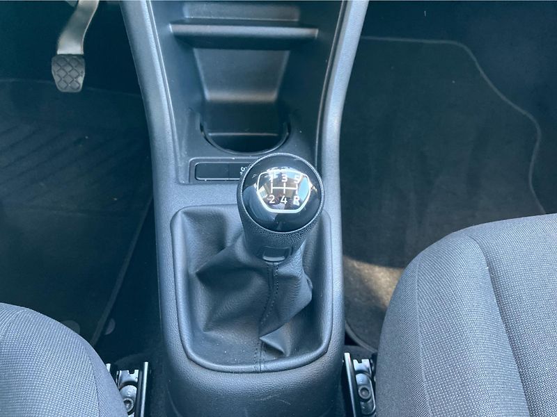 Volkswagen up! 1.0 MPI 48 kW KLIMA - fotka 20 z 30