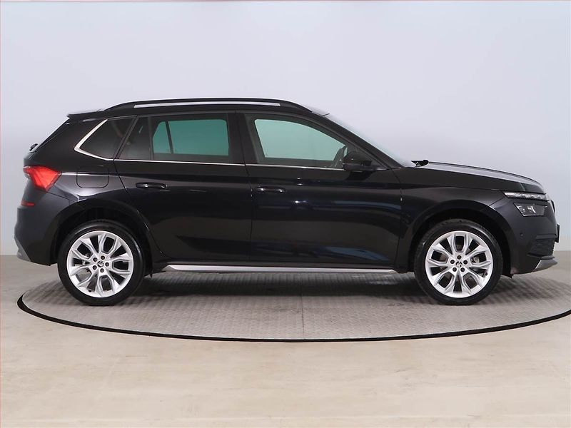 Škoda Kamiq (2019) Style 1.6 TDI, Serv.kniha - fotka 6 z 27