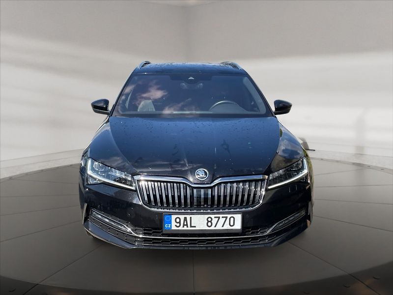 Škoda Superb 2,0 TDI 110 L&K DSG - fotka 2 z 11