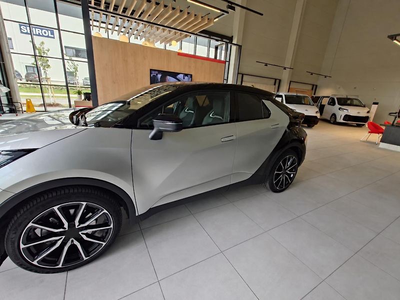 Toyota C-HR Tokyo Edition 2.0 PHEV - fotka 5 z 8