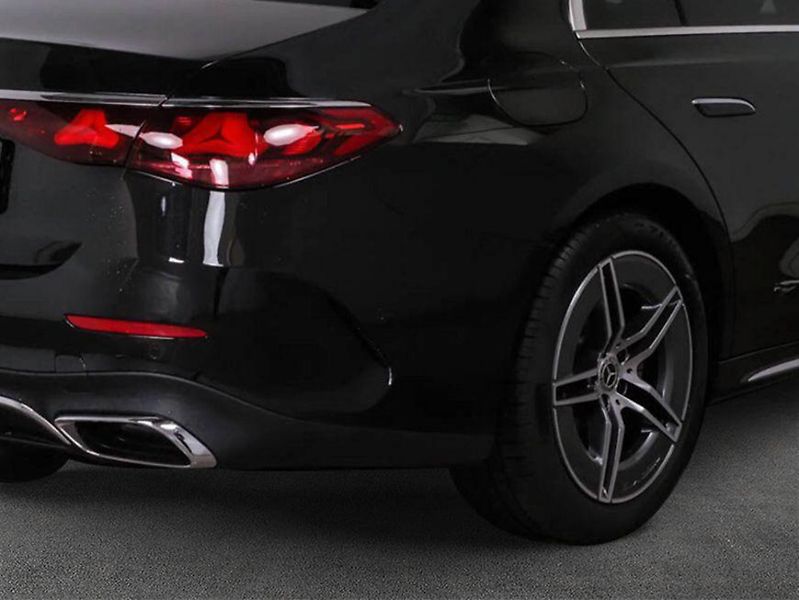 Mercedes-Benz Třídy E 220d AMG Advanced+ DISTRO DIGI - fotka 3 z 9