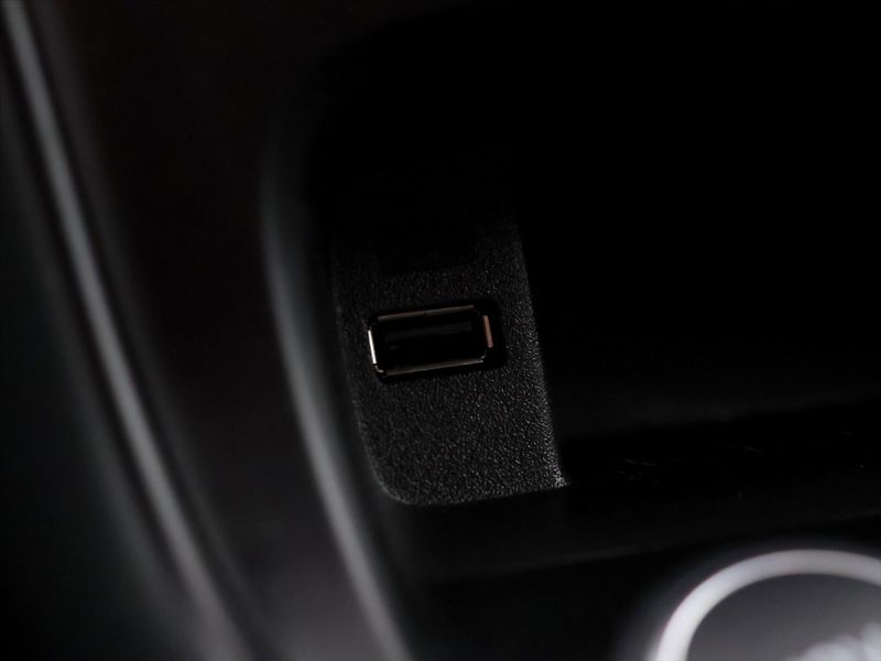 Ford Focus 2,0 TDCi ST 136kW Turnier - fotka 26 z 36