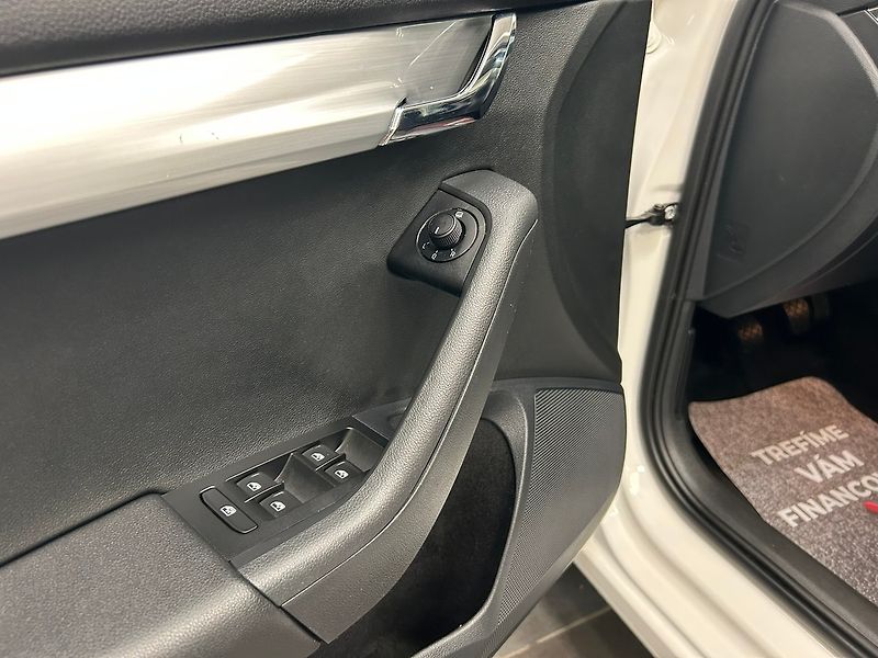 Škoda Octavia (2018) 1.4 G-Tec Ambition 2018 | Záru - fotka 13 z 54