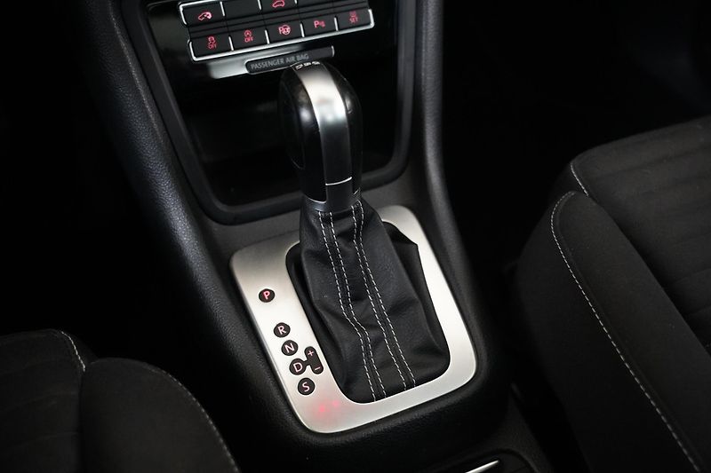 Volkswagen Sharan - fotka 21 z 24