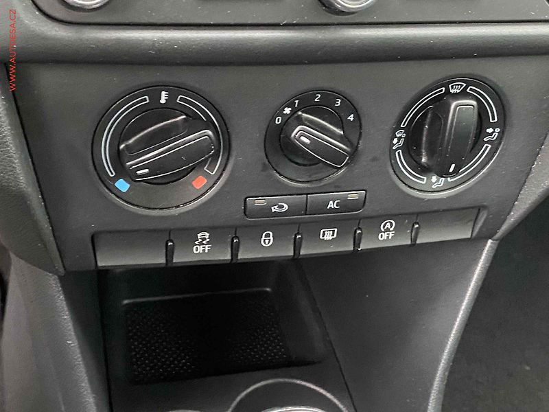 Škoda Rapid (2013) 1.2 TSi, Ambition, TZ - fotka 14 z 17