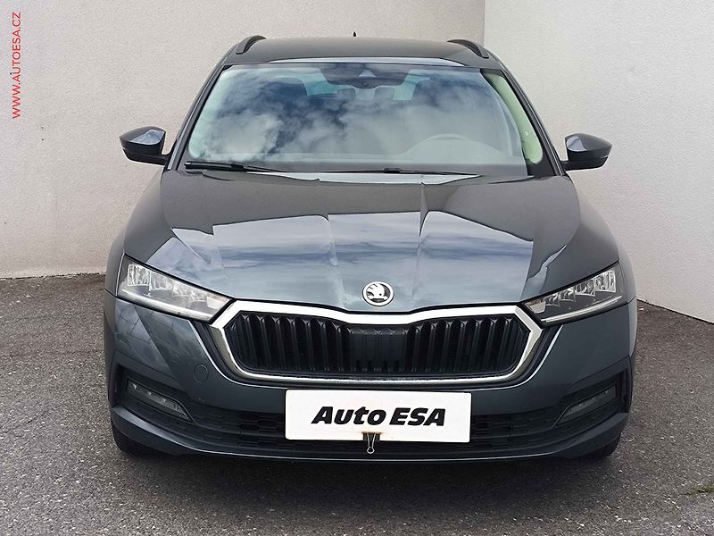 Škoda Octavia (2021) 2.0 TDi, ČR, Ambition, DSG - fotka 2 z 26
