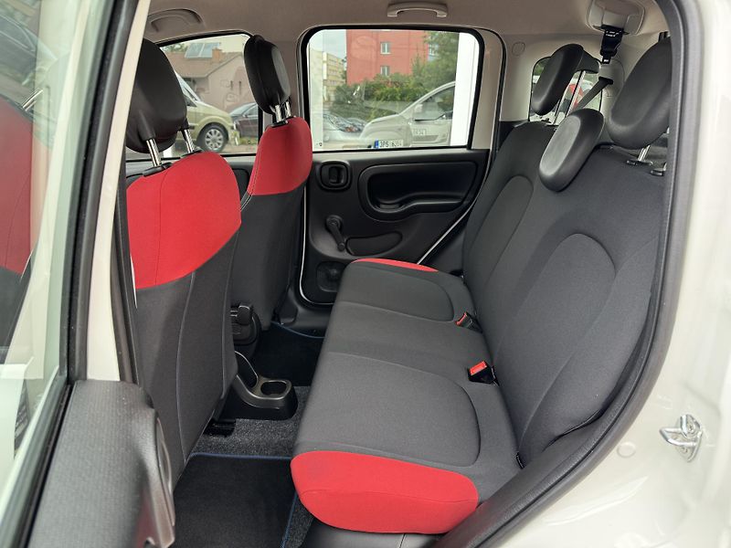 Fiat Panda (2017) ČR, 1 majitel, 9.800 km - fotka 15 z 23