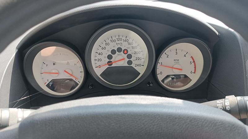 Dodge Caliber 2,0CRD nové v ČR - fotka 9 z 17