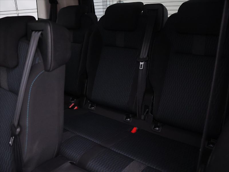 Peugeot Traveller 2,0 HDI 110kW CZ Navi 8-Míst - fotka 14 z 31