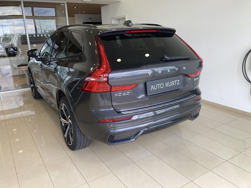Volvo XC60 T6 eAWD Recharge Plus Dark AT8 - fotka 6 z 30