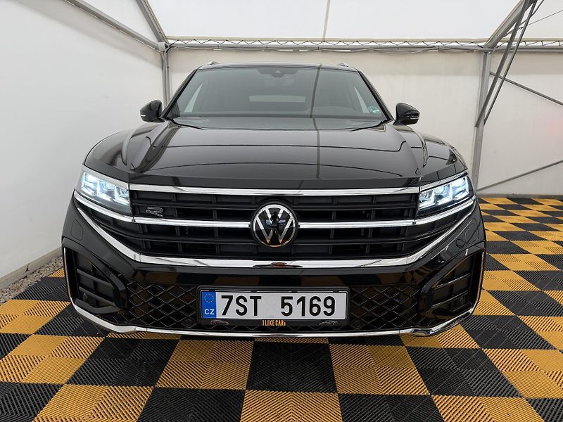 Volkswagen Touareg 3.0Tdi*1-MAJ*DPH*HUD*R-LINE* - fotka 3 z 47