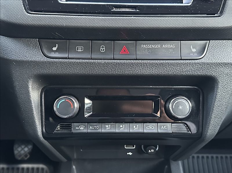 Škoda Fabia 1,0 TSI 95PS  Ambition Top - fotka 26 z 52