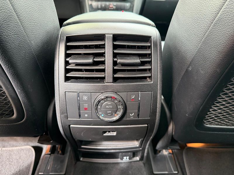Mercedes-Benz GL 350CDi-4M-AMG-AIRMATIC-TOP STA - fotka 26 z 34