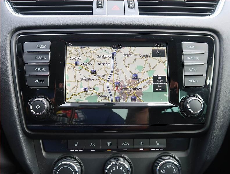 Škoda Octavia (2015) Ambition Plus 2.0 TDI, 4X4 - fotka 16 z 19