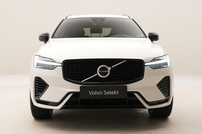 Volvo XC60 T6 AWD RECHARGE DARK PLUS AUT - fotka 16 z 63