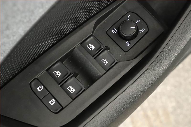 Škoda Octavia (2025) 1.5 TSI e-tec, TOP SELECTION - fotka 9 z 20