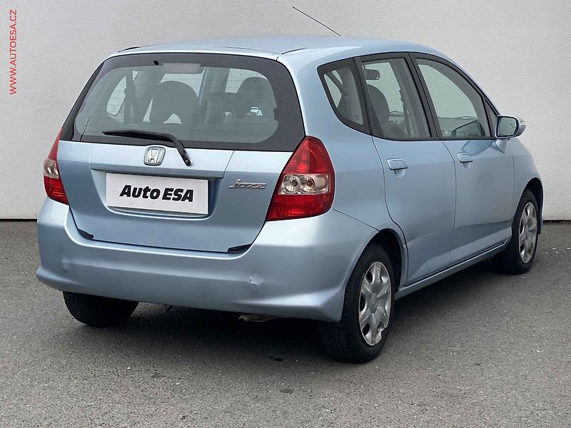 Honda Jazz (2007) 1.3i, ČR, Klima - fotka 4 z 16
