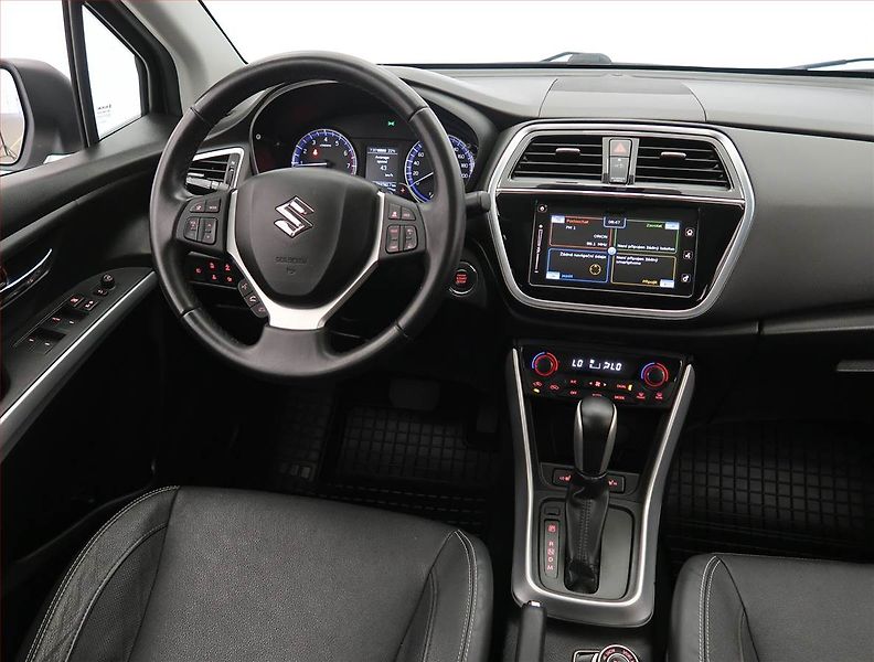 Suzuki SX4 S-Cross (2019) Elegance 1.4 BoosterJet, 4X4 - fotka 7 z 23