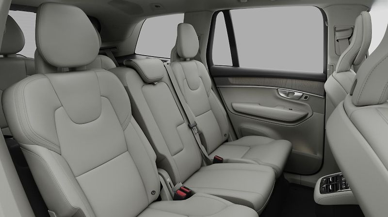 Volvo XC90 (2026) B5 AWD BRIGHT PLUS - fotka 11 z 14