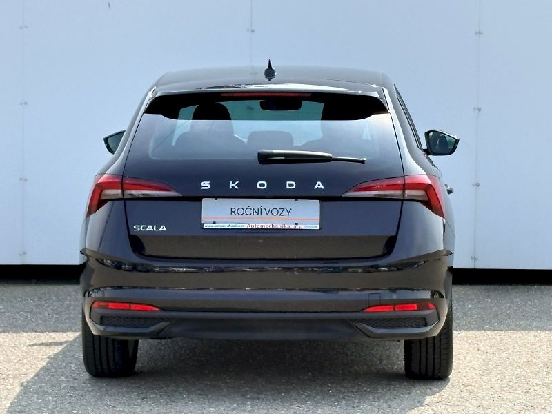 Škoda Scala (2025) DSG 1.0 TSI / 85 kW / TOP SELE - fotka 22 z 31