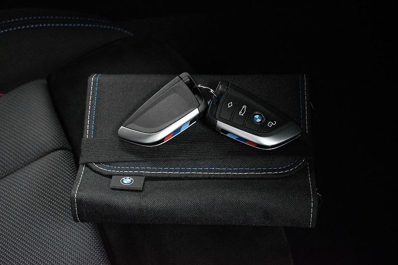 BMW Řada 3 320d xD ///M*TAŽNÉ*ZÁRUKA 2/28 - fotka 40 z 49