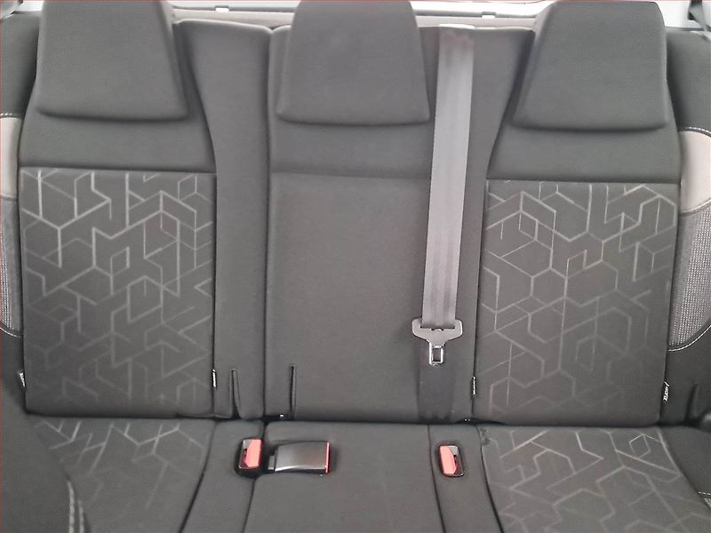 Peugeot 2008 (2019) 1.2 PureTech, ČR,1.maj - fotka 10 z 16