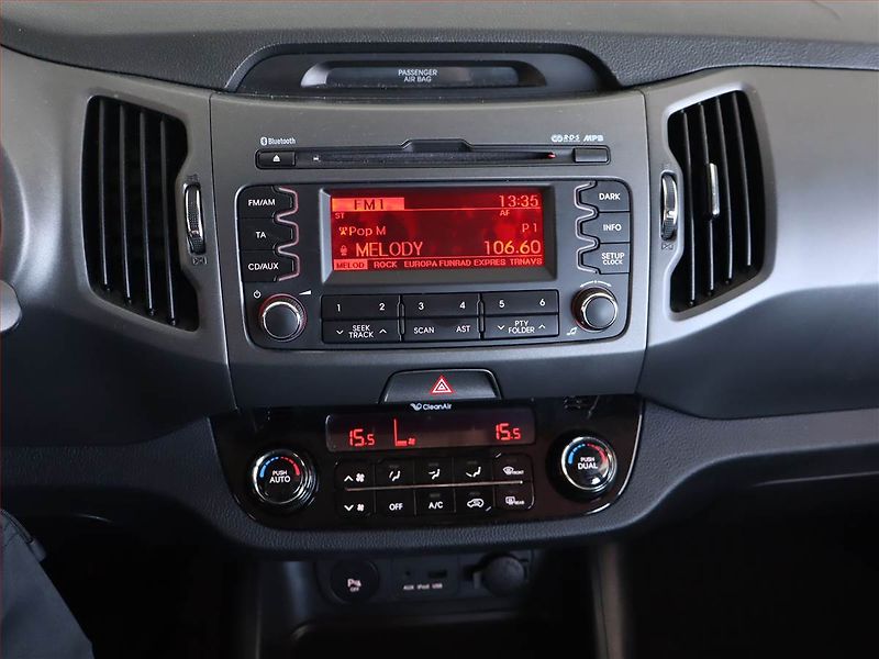 Kia Sportage (2011) 2.0 CRDi, 4X4, Tempomat - fotka 12 z 23