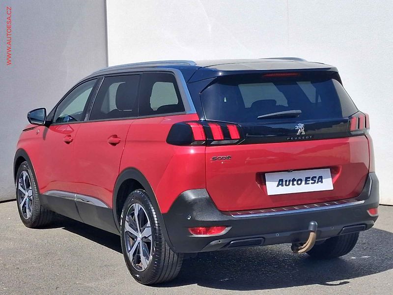Peugeot 5008 (2020) 1.2 PT, Crossway, kamera, TZ - fotka 6 z 21