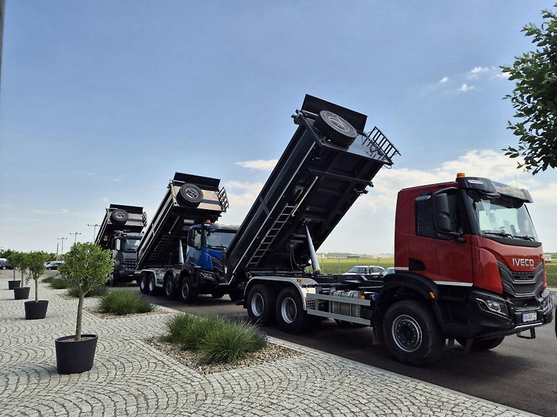Iveco X-WAY 6x4 SKLÁPĚČ S3 IHNED  - fotka 4 z 5