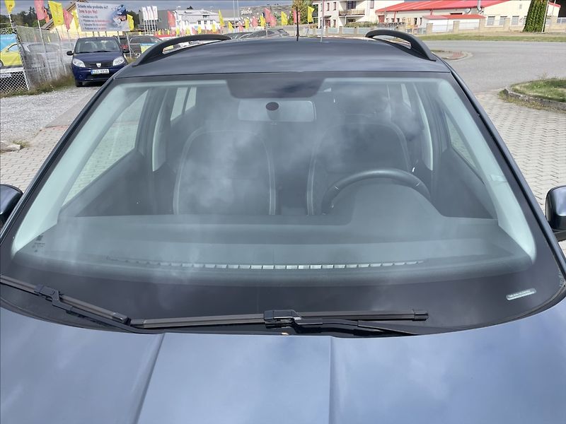 Škoda Fabia 1,0 MPi 55kw Klima Tažné Euro6 - fotka 23 z 29