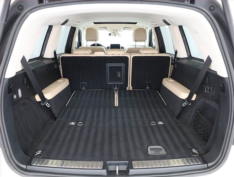 Mercedes-Benz GLS (2017) 500 4MATIC - fotka 20 z 21
