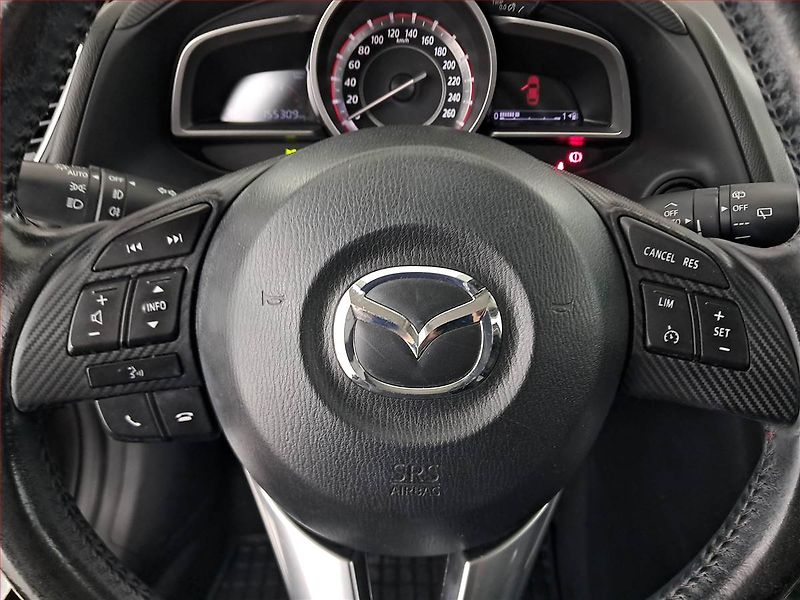 Mazda 3 (2014) 1.5 Skyactiv-G, Bi-Xenony - fotka 17 z 19