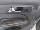 Volkswagen Caddy (2011) 2,0TDI,4X4,KLIMA,ALU,7MÍST - náhled 20