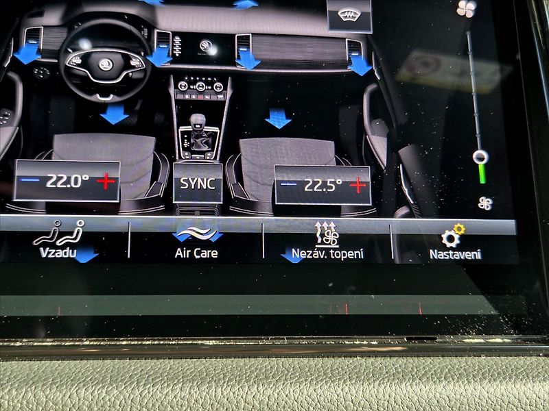 Škoda Kodiaq 2,0 TDi 147kW DSG 4x4 L&K Tažn - fotka 24 z 36