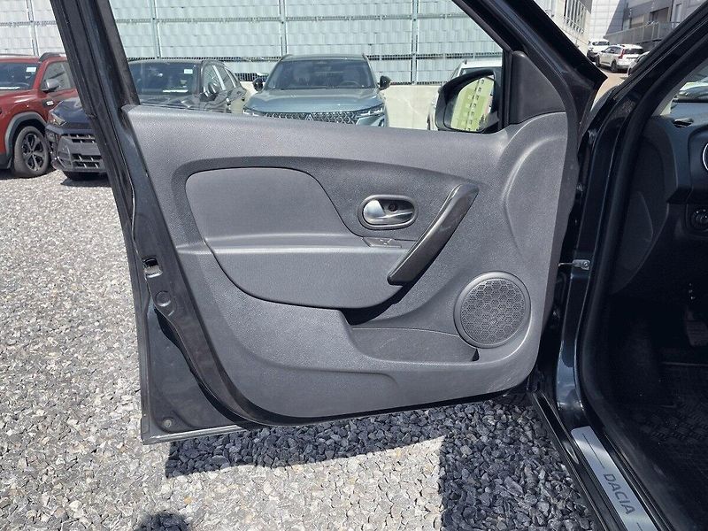 Dacia Logan (2018) 1.0 SCe,54kW,ČR,Klima - fotka 24 z 30