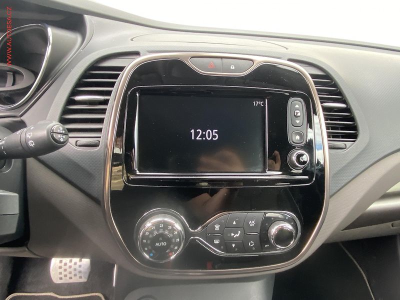Renault Captur (2016) 1.2 TCe, AT, TZ, navi, kamera - fotka 14 z 16