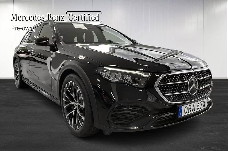 Mercedes-Benz Třídy E 300d e AllTerrain Béžová kůže - fotka 2 z 19
