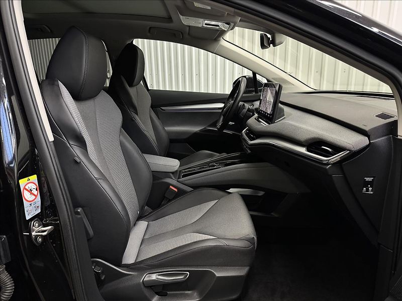Škoda Enyaq 80 150kW LOFT PANO MATRIX LED - fotka 41 z 45