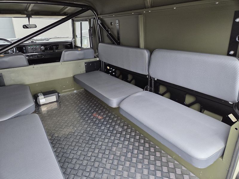 Land Rover Defender TDi HOBSON Military - RENOVACE - fotka 19 z 44