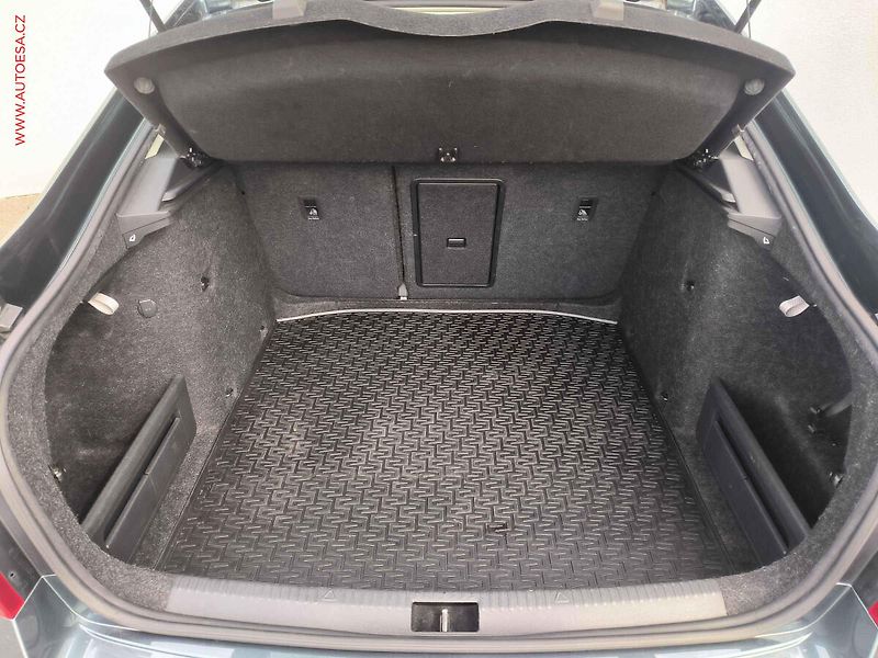 Škoda Octavia (2018) 1.4TSi, 2.maj,ČR, Xenon, navi - fotka 7 z 22