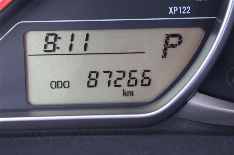 Toyota Yaris 1,3 VVT-i  ČR,1MAJ,DPH,AUTOMAT - fotka 9 z 27