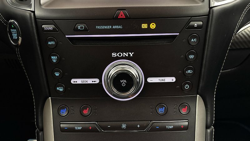 Ford S-MAX 2.5 Duratec Hybrid AUT Vignale - fotka 13 z 29